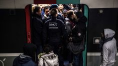 Attaque à la hache dans le RER E suite à une bagarre, quatre personnes sont blessées, dont deux grièvement