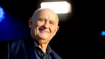 Album, tournée, théâtre et séries : à 77 ans, Michel Jonasz « swingue » pour ne jamais s’ennuyer