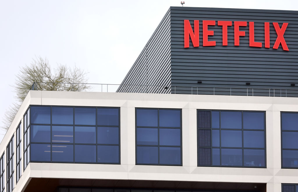 Plus d'un milliard d'euros de chiffre d'affaire dissimulé, Netflix soupçonné de fraude fiscale se voit perquisitionné