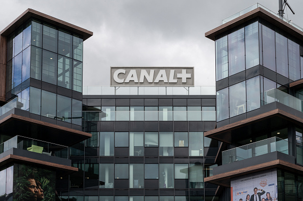 Le siège de Canal+ à Issy-les-Moulineaux près de Paris, le 5 juin 2024. (RICCARDO MILANI/Hans Lucas/AFP via Getty Images)