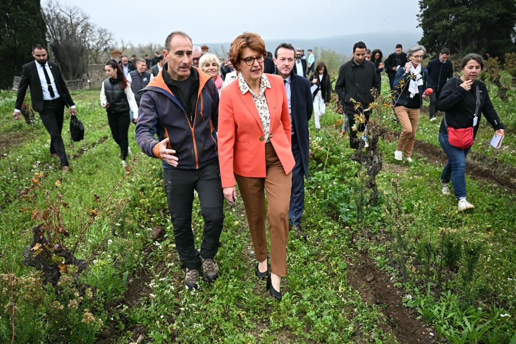 Le gouvernement annonce des mesures face à la colère agricole