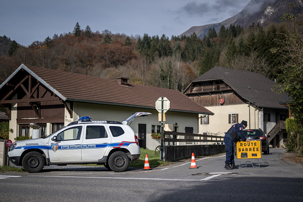 Trois enfants tués en Haute-Savoie : le corps de la mère aurait été retrouvé dans une voiture en Suisse