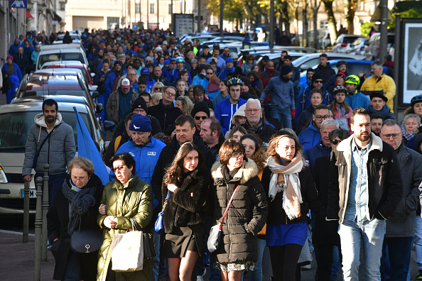 "Marche bleue" à Limoges en hommage à "l'homme en bleu", cycliste emblématique renversé par une voiture