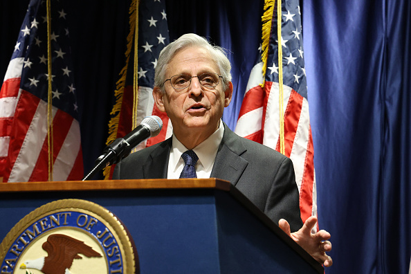 NEW YORK, NEW YORK - 18 NOVEMBRE : Le procureur général des États-Unis Merrick Garland s'adresse aux membres du bureau du procureur général des États-Unis pour le district sud de New York le 18 novembre 2024 à New York. (Photo Jefferson Siegel-Pool/Getty Images)