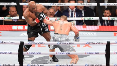 Le légendaire boxeur Mike Tyson rattrapé par son âge, battu par le YouTuber Jake Paul