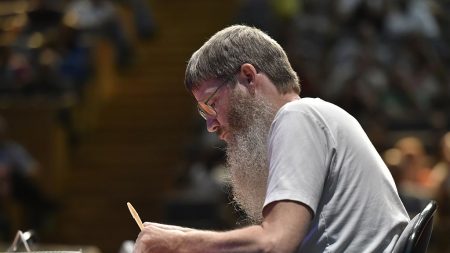 Scrabble : un homme de 57 ans devient champion du monde hispanophone… alors qu’il ne parle pas espagnol