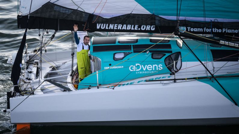 Sam Goodchild (Vulnerable) a repris à Jean Le Cam (Tout commence en Finistère – Armor-Lux) la tête de la 10e édition du Vendée Globe mardi soir alors que la flotte avançait vers l'imprévisible Pot-au-Noir. (Photo : LOIC VENANCE/AFP via Getty Images)