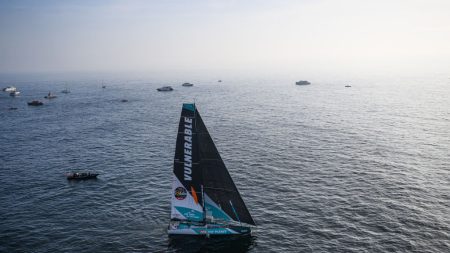 Vendée Globe : Sam Goodchild à nouveau leader, dimanche soir