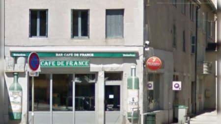 Pontarlier : les habitués du Café de France lancent une cagnotte pour soutenir les patrons, gravement malades