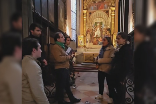 La famille Lefèvre, qui a remporté La France a un incroyable talent sur M6 le 15 décembre 2020, a interprété le « Cantate Domino » de Claudio Monteverdi, sur la tombe même de ce dernier. (Capture d’écran Instagram de la famille Lefèvre)