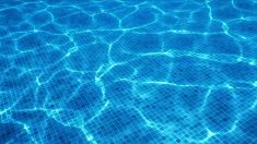 Bretagne : une fillette de 3 ans retrouvée inanimée dans une piscine placée en coma artificiel