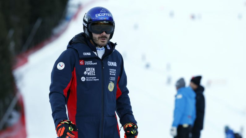 Un an après sa victoire à Bormio (nord de l'Italie), Cyprien Sarrazin y a été victime vendredi d'une lourde chute à l'entraînement qui a provoqué un hématome intracrânien nécessitant une opération pour le drainer. (Photo : Christophe Pallot/Agence Zoom/Getty Images)