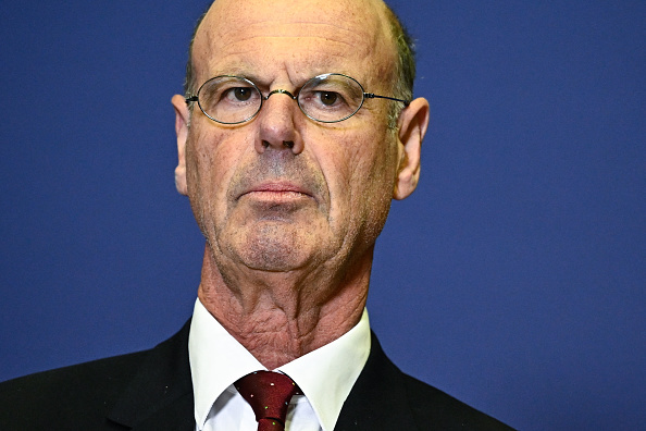 Le ministre de l'Économie et des Finances, Éric Lombard. (JULIEN DE ROSA/AFP via Getty Images)