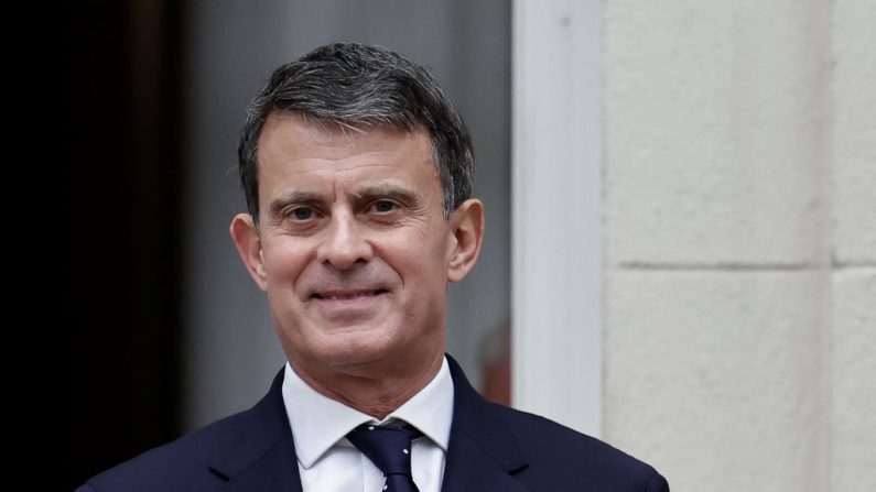 Le ministre de l'Outre-mer Manuel Valls. (STEPHANE DE SAKUTIN/AFP via Getty Images)