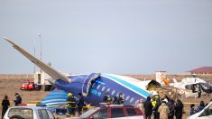 L’Azerbaïdjan pense qu’un missile russe a causé le crash d’un avion au Kazakhstan, selon des médias