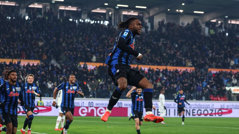 L'attaquant nigérian Ademola Lookman, star de l'Atalanta Bergame, a été désigné meilleur joueur africain de l'année 2024 par la Confédération africaine de football (CAF) lundi soir à Marrakech. (Photo : Giuseppe Cottini/Getty Images)