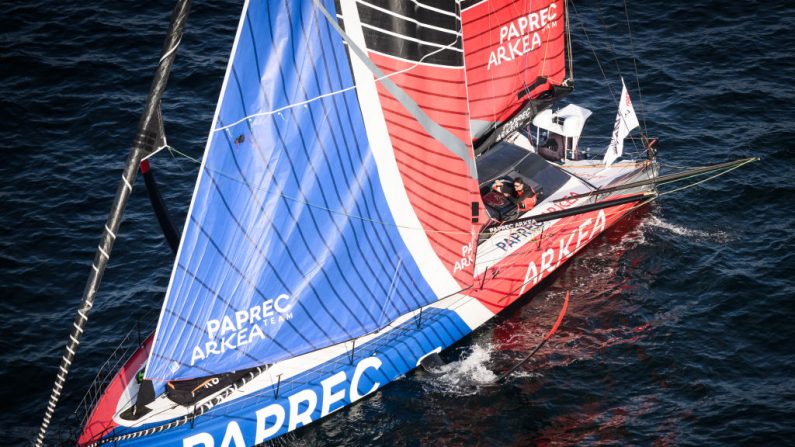 Charlie Dalin (Macif Santé Prévoyance) occupe toujours la tête du Vendée Globe, avec dans un nouveau dauphin, Yoann Richomme (Paprek Arkéa), revenu à moins de 200 milles nautiques du leader.(Photo : LOIC VENANCE/AFP via Getty Images)