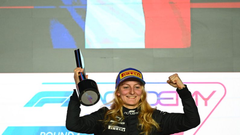 Doriane Pin (20 ans) disputera l'an prochain une seconde saison en F1 Academy, compétition réservée aux femmes, sous les couleurs de Mercedes, a annoncé mercredi l'écurie allemande. (Photo : Clive Mason/Getty Images)