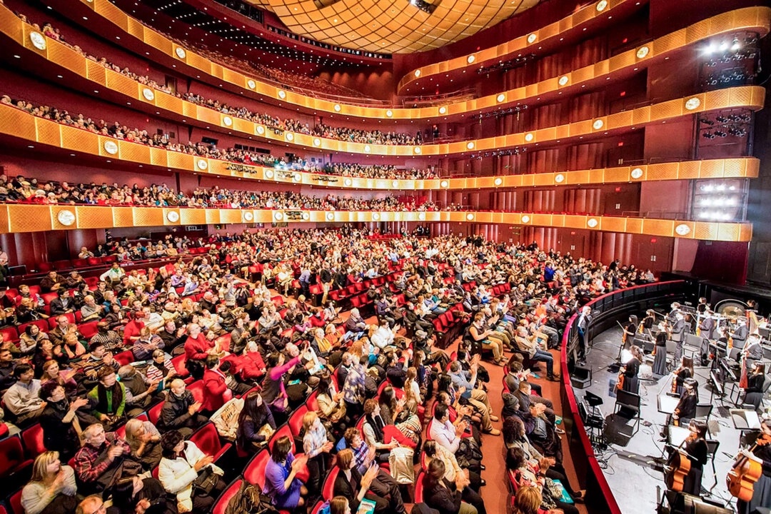 Un lanceur d'alerte divulgue le nom du haut-fonctionnaire à l'origine des attaques contre Shen Yun