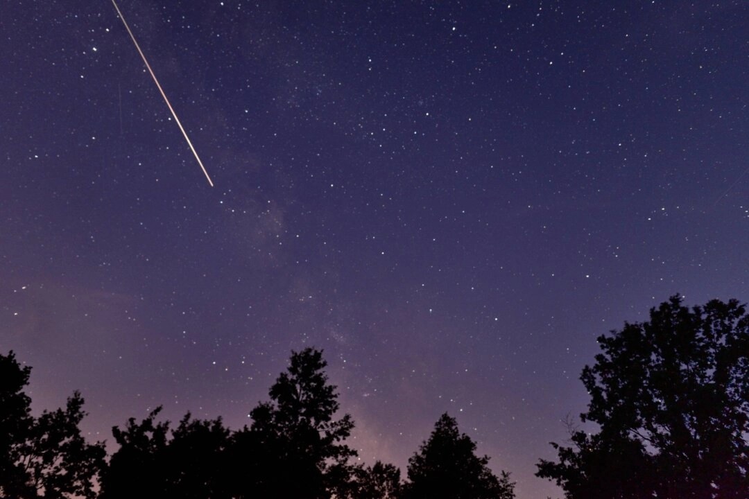 Levez les yeux ! Le ciel fait ses adieux à 2024 avec trois pluies de météores en décembre