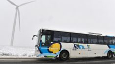 Rhône : un car scolaire s’est renversé, plusieurs élèves et le chauffeur ont été transportés à l’hôpital