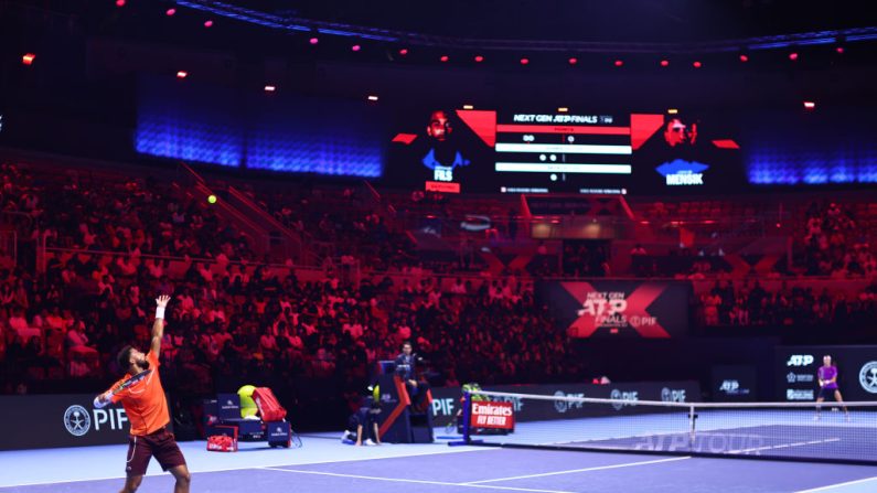 Arthur Fils et Alexandre Muller ont tous les deux obtenu mercredi leur billet pour les quarts de finale du tournoi ATP 250 de Hong Kong, lors desquels ils vont s'affronter. (Photo : Francois Nel/Getty Images)