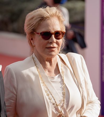 Sylvie Vartan assiste à la première et à la cérémonie de clôture du film « Les Choses Humaines » lors du 47ème Festival du Cinéma Américain de Deauville le 11 septembre 2021 à Deauville, France. (Francois Durand/Getty Images)