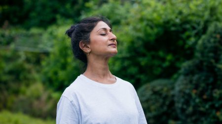 Ménopause et santé pulmonaire : comment les changements hormonaux accélèrent le déclin de la fonction pulmonaire