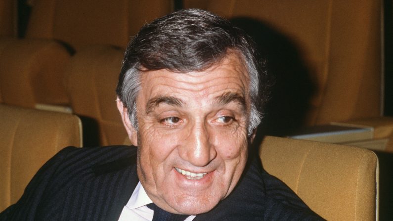 L'acteur Lino Ventura en 1982 au Palais des Congrès à Paris. (JOEL ROBINE/AFP via Getty Images)