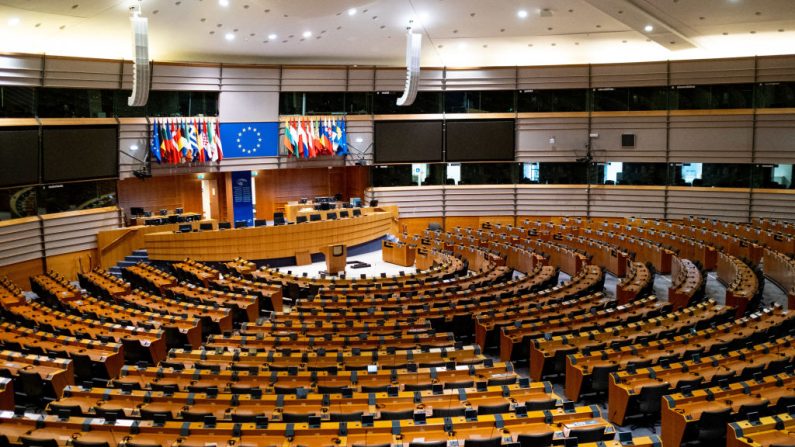 L'hémicycle du Parlement européen à Bruxelles le 10 décembre 2024. (MARTIN BERTRAND/Hans Lucas/AFP via Getty Images)