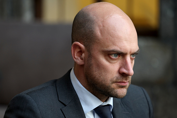 Le ministre des Affaires étrangères Jean-Noël Barrot a exprimé « notre ferme condamnation des exactions commises contre des civils et notre exigence que les coupables de ces crimes soient punis ». (Photo OMAR HAJ KADOUR/AFP via Getty Images)