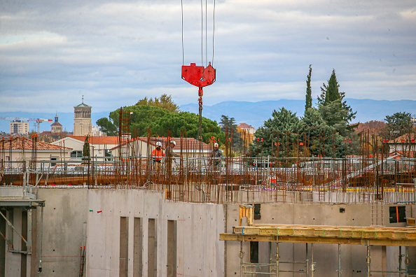 Construction neuve : défaillances d'entreprises et pertes d'emplois dans un secteur en crise profonde