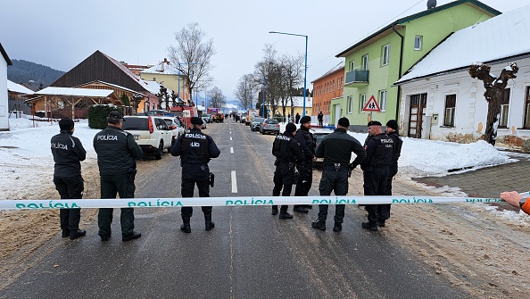 Attaque au couteau dans un lycée en Slovaquie : deux morts, l'agresseur interpellé