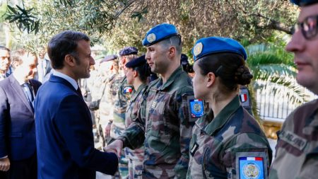 Emmanuel Macron au Liban pour vérifier l’application du cessez-le-feu auquel la France a contribué