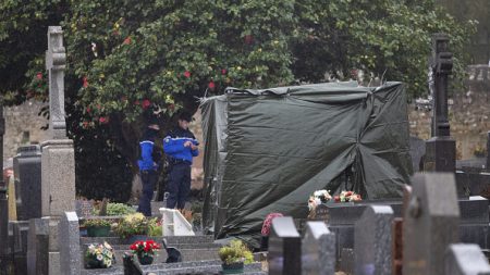 La tombe de Jean-Marie Le Pen à La Trinité-sur-Mer a été vandalisée