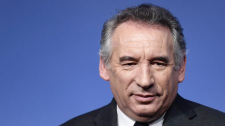 Immigration : François Bayrou évoque un « sentiment de submersion », mais ferme la porte à un référendum