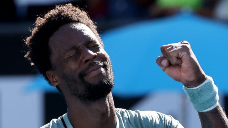 Gaël Monfils (41e mondial) s'est qualifié jeudi à Melbourne pour le 3e tour de l'Open d'Australie en écartant l'Allemand Daniel Altmaier (101e), alignant une septième victoire de rang. (Photo : DAVID GRAY/AFP via Getty Images)