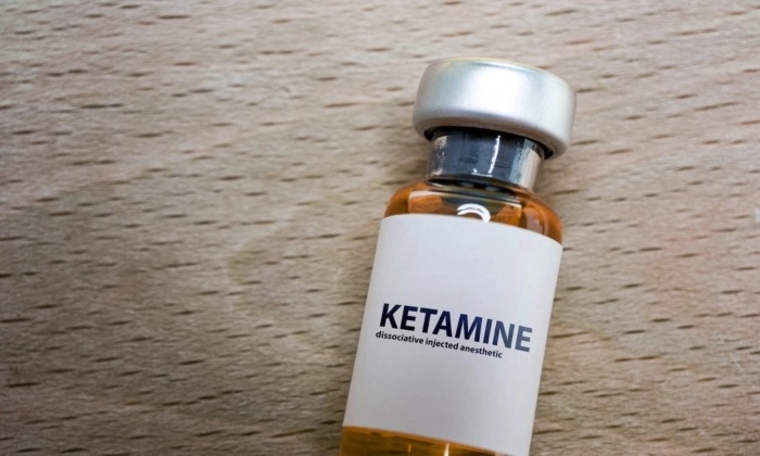 La FDA des États-Unis approuve un spray nasal dérivé de la kétamine pour le traitement de la dépression sévère