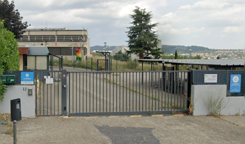 Rhône : un élève de 17 ans décède en plein cours dans un lycée à Givors, près de Lyon