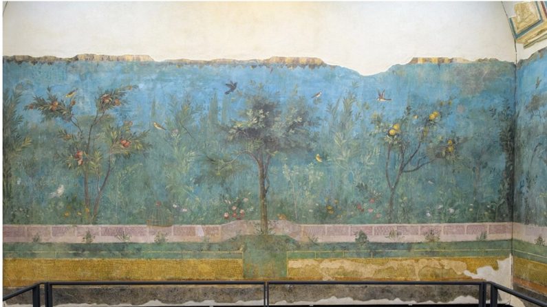 Le chêne figure sur le mur sud de la fresque du Nymphée souterrain de la villa Livia (Gardenscape), une fresque panoramique qui recouvrait les murs de la salle à manger souterraine de l'impératrice Livia Drusilla. (Dima Moroz/Shutterstock)