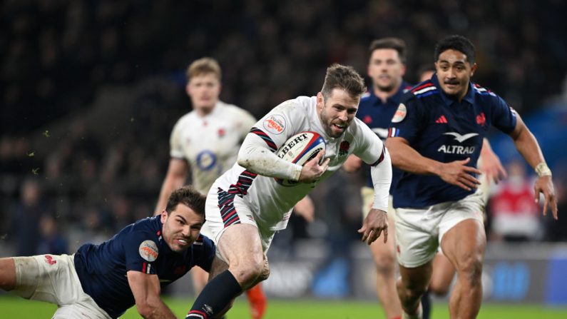 Les Bleus ont dit adieu au Grand Chelem dès la deuxième journée du Tournoi des six nations samedi, souvent dominateurs à Twickenham mais battus dans l'ultime minute autant par une Angleterre courageuse que par leur insigne maladresse ballon en mains (26-25). (Photo : Mike Hewitt/Getty Images)