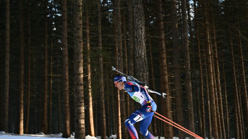 A un an des JO-2026 à Milan-Cortina (Italie), Quentin Fillon Maillet assure y penser "de plus en plus", rassuré par ses sensations et ses résultats après deux hivers compliqués. (Photo : MARCO BERTORELLO/AFP via Getty Images)