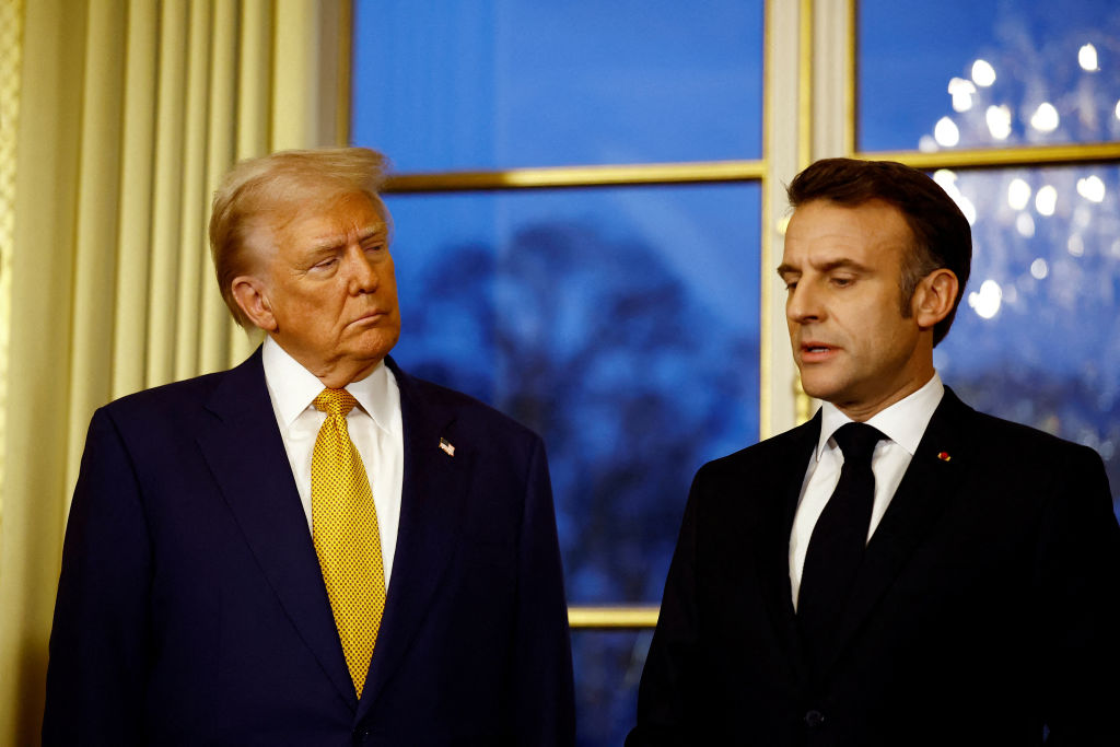 Emmanuel Macron doit faire des "propositions à Donald Trump" sur la paix en Ukraine