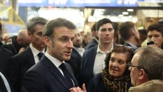 La perte de fréquence de C8 et NRJ12 « n’est pas une décision politique », assure Emmanuel Macron