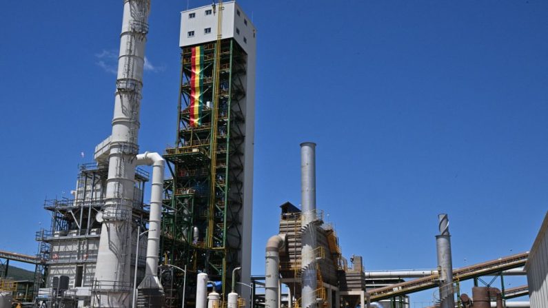 Le complexe industriel sidérurgique « Mutun » financé par le régime chinois près de Puerto Suarez, à la frontière entre la Bolivie et le Brésil, le 24 février 2025. (AIZAR RALDES/AFP via Getty Images)