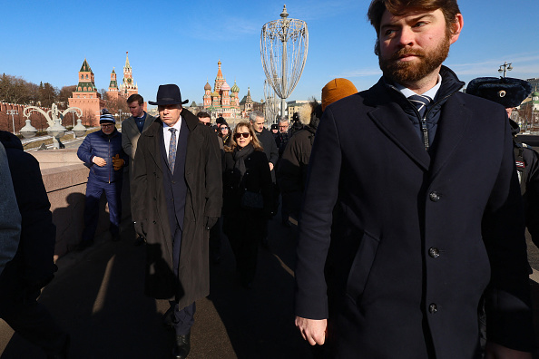 Russie : des diplomates occidentaux rendent hommage à l'opposant assassiné Boris Nemtsov