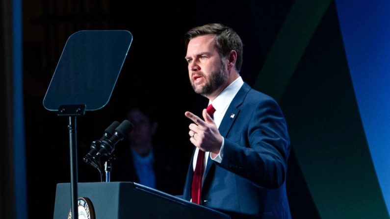 Le vice-président américain JD Vance s'exprime lors du sommet international sur la liberté religieuse à Washington, le 5 février 2025. (Madalina Vasiliu/Epoch Times)