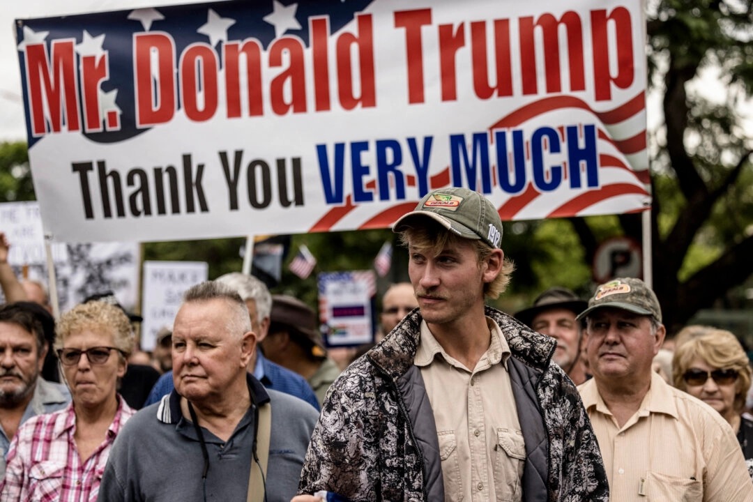 Les Afrikaners font la file pour bénéficier de l'offre d'asile de Trump