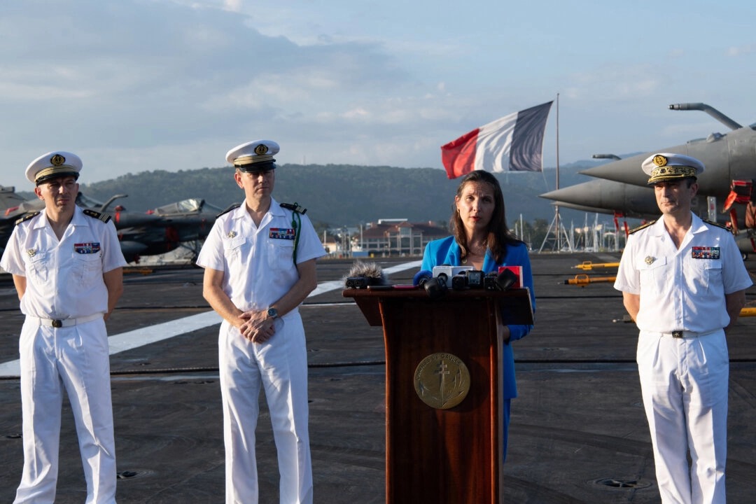 Un porte-avions d'attaque français se rend aux Philippines pour des exercices de combat en mer contestée