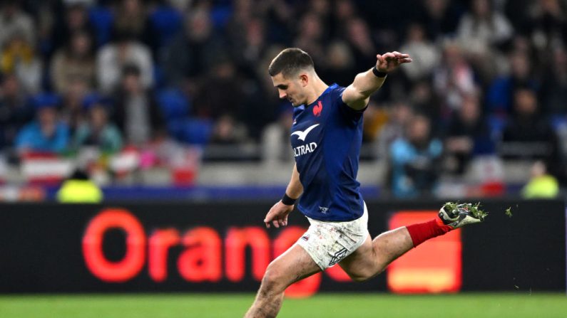 Les Bleus doivent se méfier de joueurs qui "ont fait une meilleure Coupe du monde que nous", a rappelé l'arrière Thomas Ramos mercredi, à trois jours d'affronter le XV de la Rose dans le Tournoi. (Photo : Shaun Botterill/Getty Images)